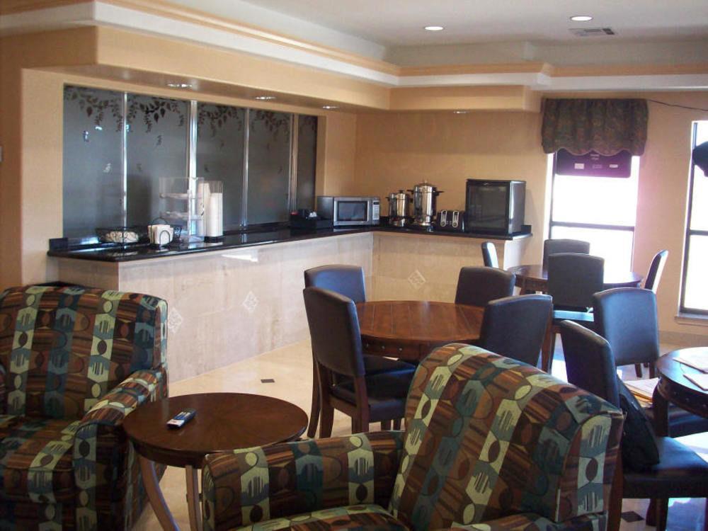 Hearne Budgetel Inn And Suites מראה חיצוני תמונה