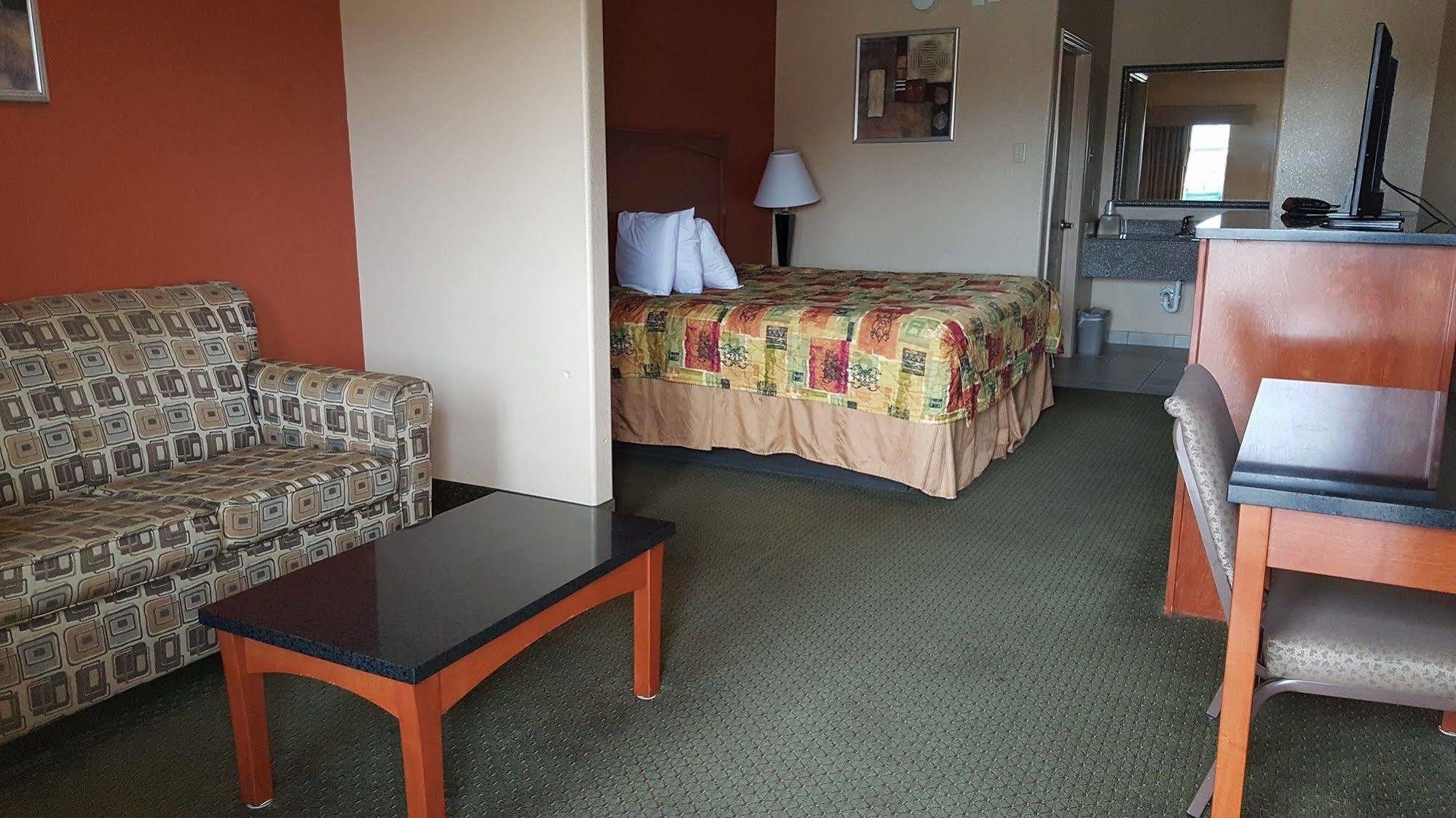 Hearne Budgetel Inn And Suites מראה חיצוני תמונה